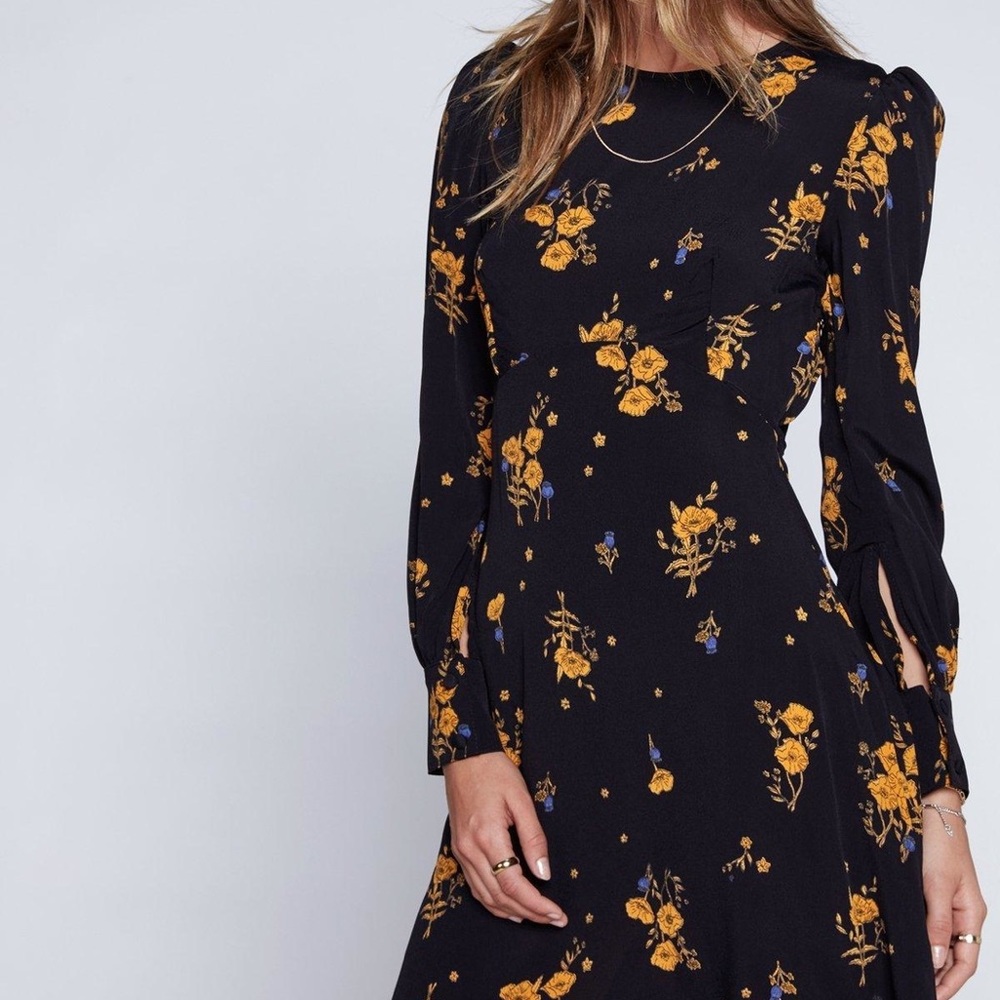 NWT FLYNN SKYE ELENA MINI
